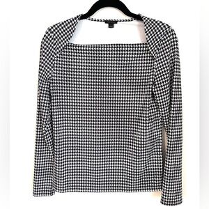 Ann Taylor Black and White Houndstooth Long Sleeve Top